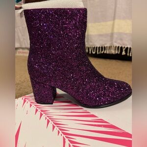 Purple Glitter Women's Boots. Size 10. new in box